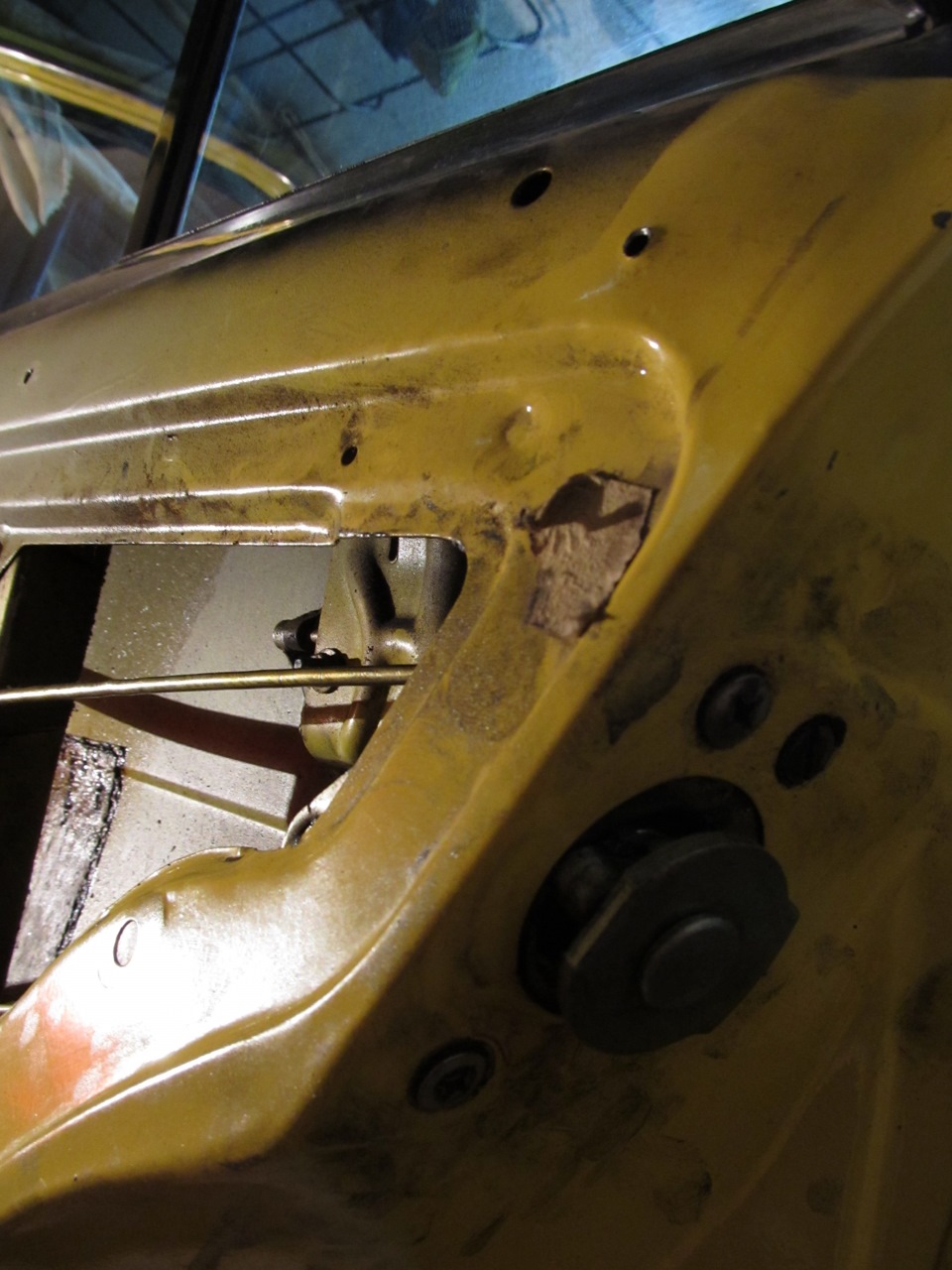 Задние двери, регулировка замков, ограничители. — Lada 2105, 1,3 л ...