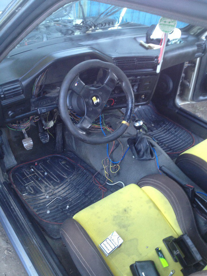 Фото в бортжурнале BMW 3 series (E30)