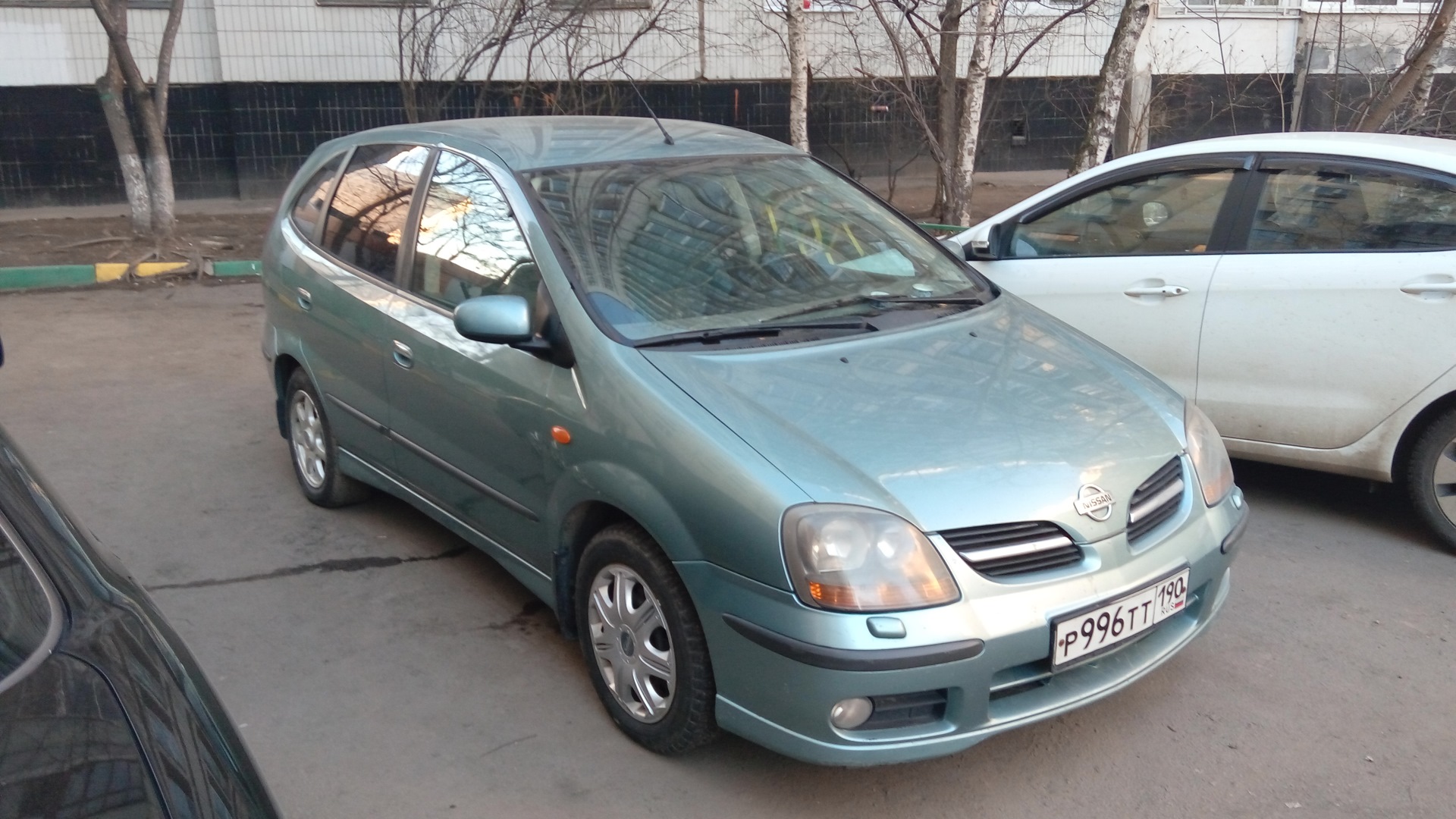 Nissan Almera Tino 2002