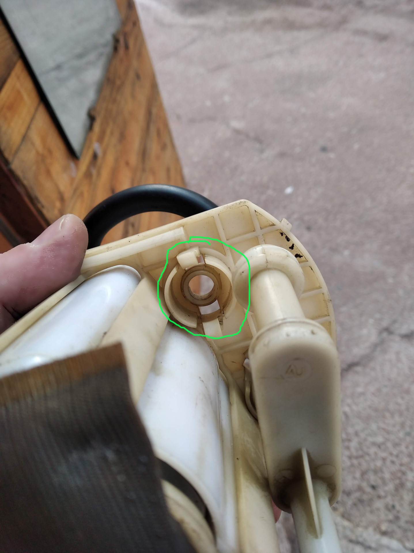 Колба бензонасоса — Hyundai Elantra (3G), 1,6 л, 2005 года | поломка ...