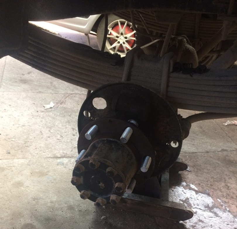 Замена задних шпилек и гаек — ГАЗ Газель, 2,8 л, 2011 года | визит на ...