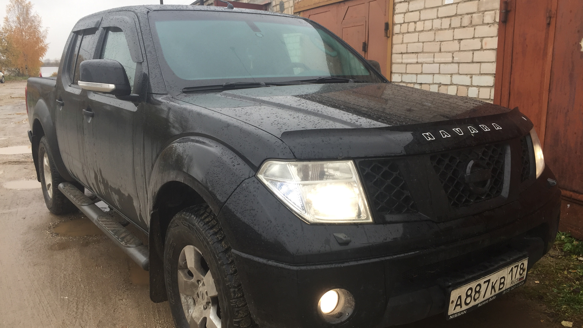 Nissan navara 2.5 d. Ниссан Навара 2.5 дизель. Ниссан Навара 2.5 дизель ПТФ. Ниссан Навара 2007 года фото.