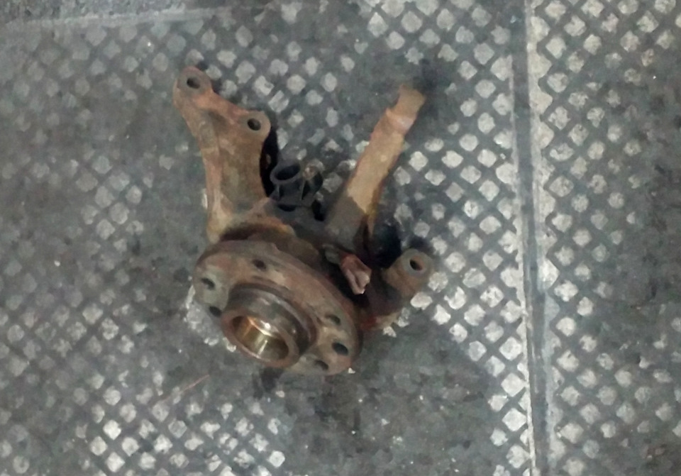 Гнутая чугунина. — Saab 9-5 (1G)