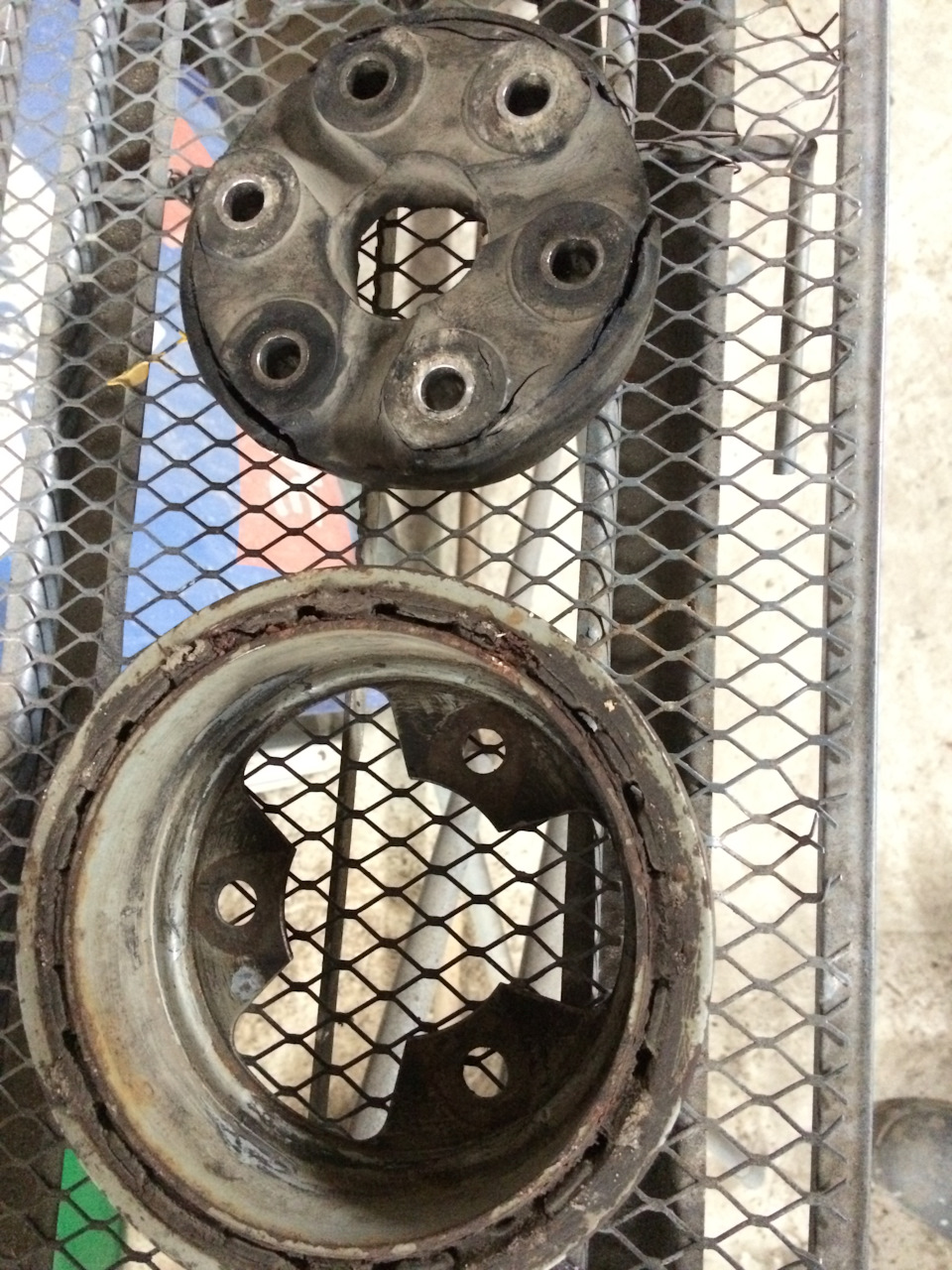 Замена стекла противотуманки — Mitsubishi Lancer X, 2 л., 2008 года ...