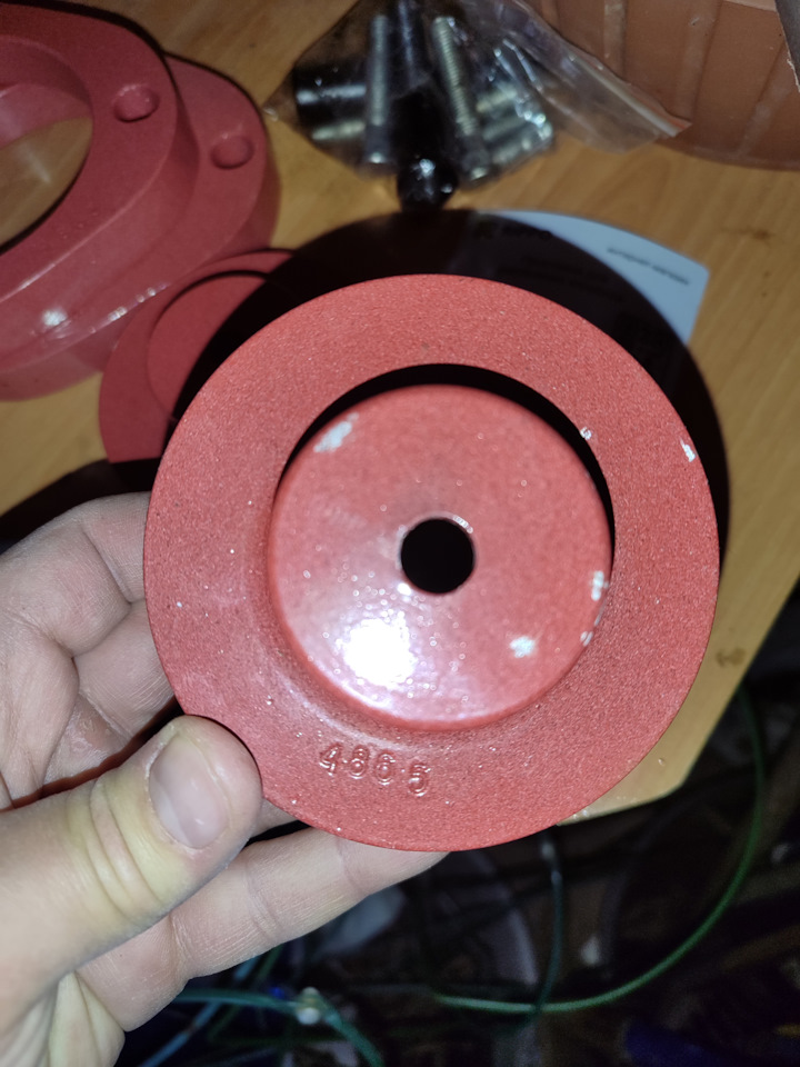 Проставки клиренса на Toyota Voxy (3G). | 5 000 ₽ в городе Нижний Тагил ...