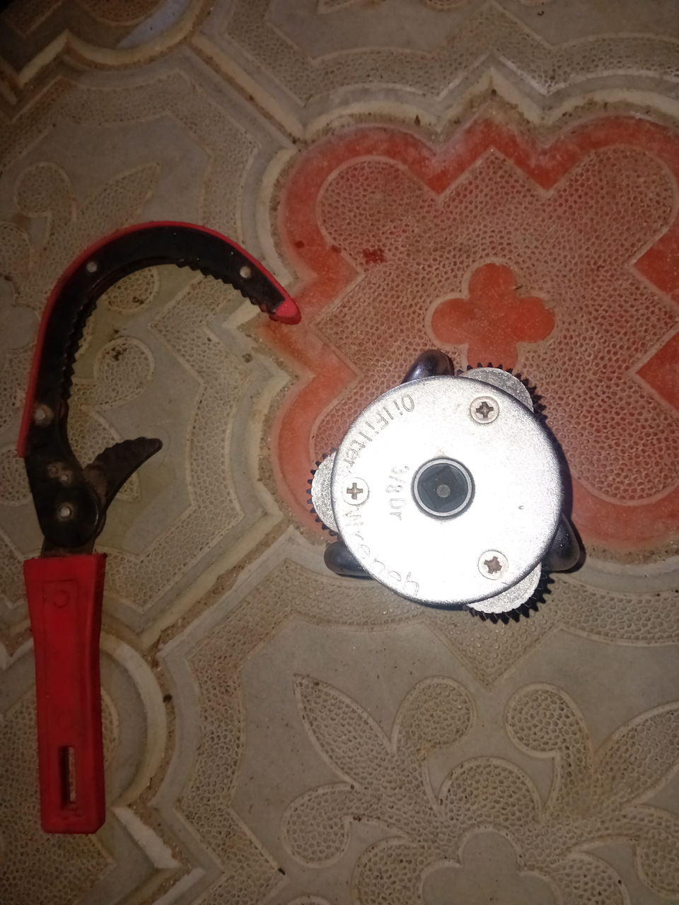 Два моих сьемника не подошли, и на помощь пришла галка — Renault Logan Stepway