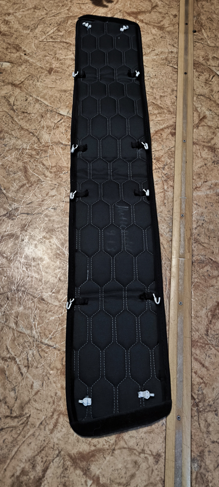 Таких же больших крючков не нашел, купил то, что было в магазине. — Mitsubishi Outlander XL