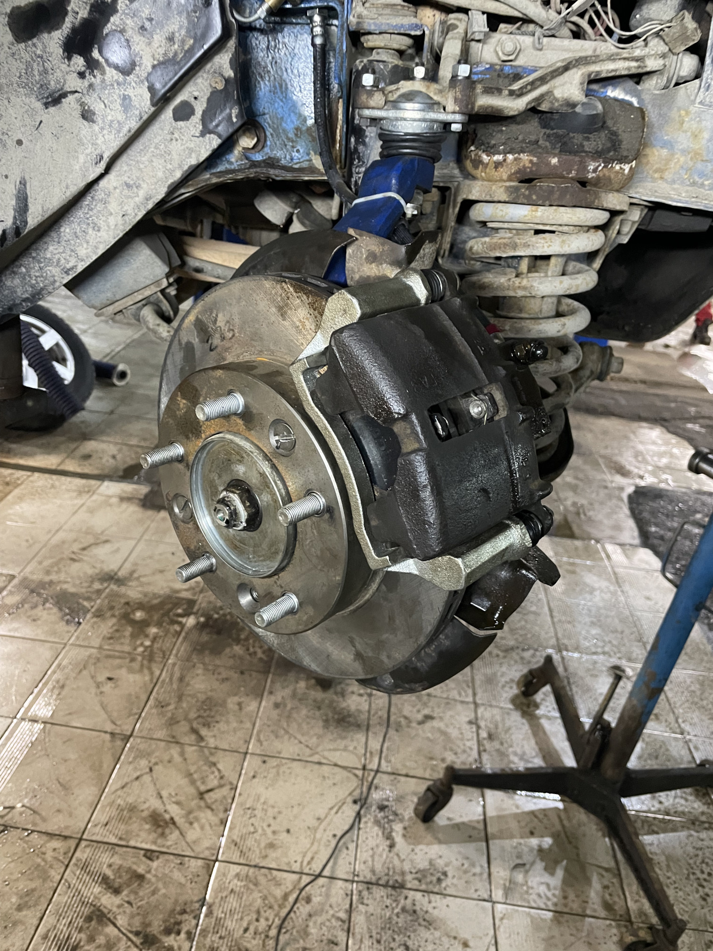 Замена поворотных кулаков. — Lada 4x4 5D, 1,7 л, 2006 года | визит на ...