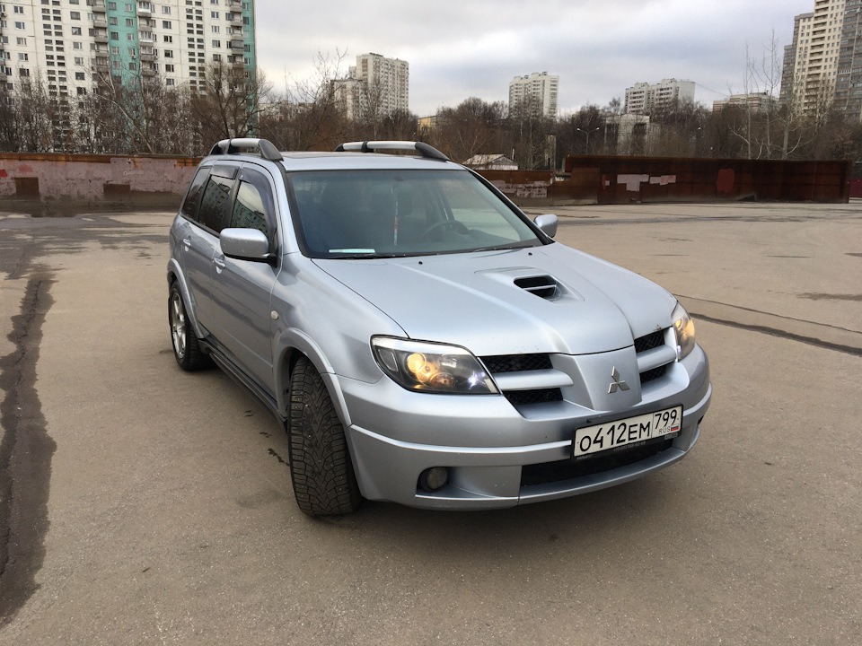 mitsubishi outlander 2005