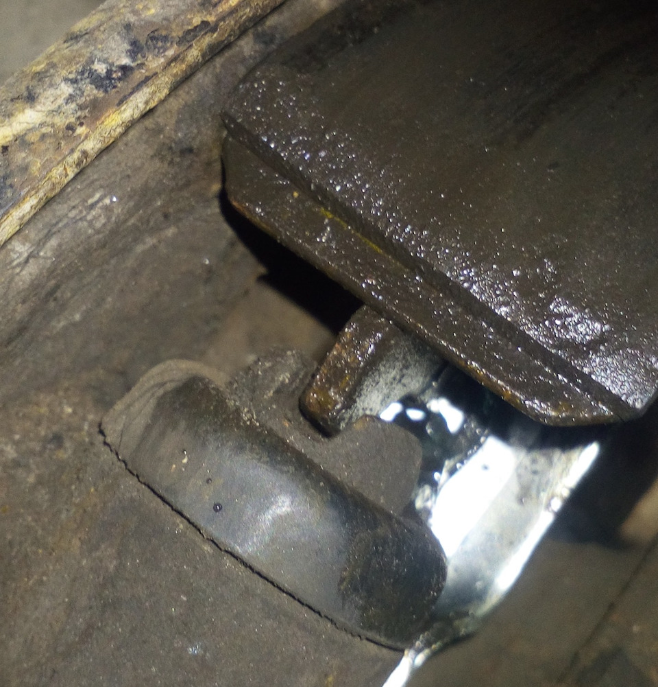 Звон в тормозном барабане — Lada 21114, 1,6 л, 2010 года | своими ...