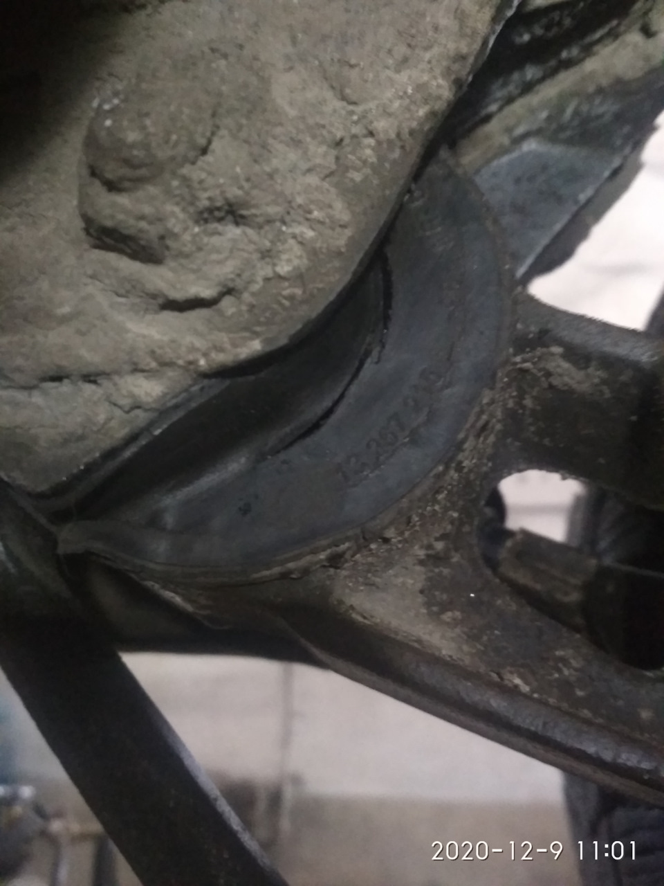 Сайлентблоки балки оригинал GM — Opel Astra H, 1,6 л, 2008 года ...