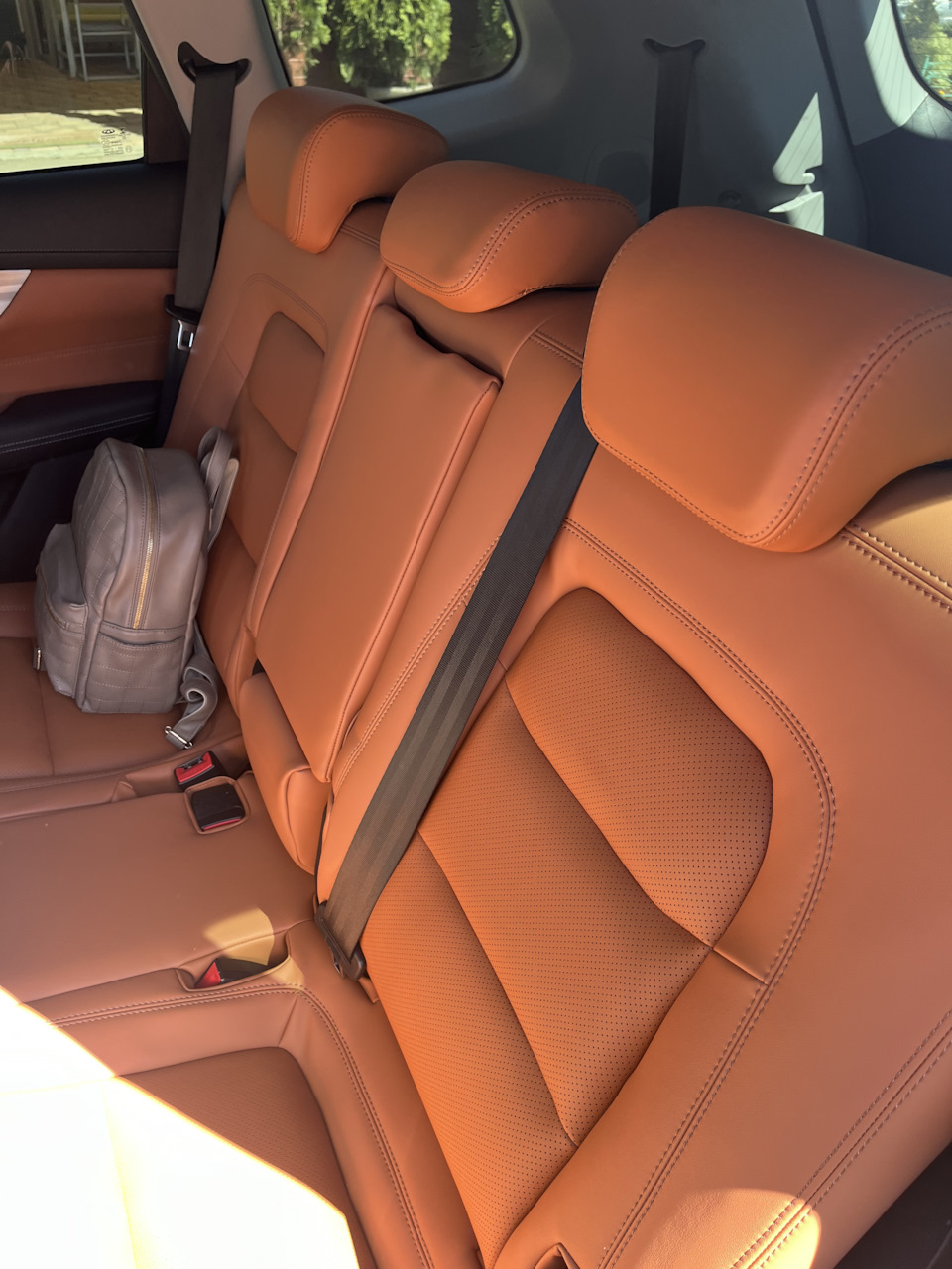 Треснула «кожа» на водительском сиденье — Chery Tiggo 8 Pro, 1,6 л ...