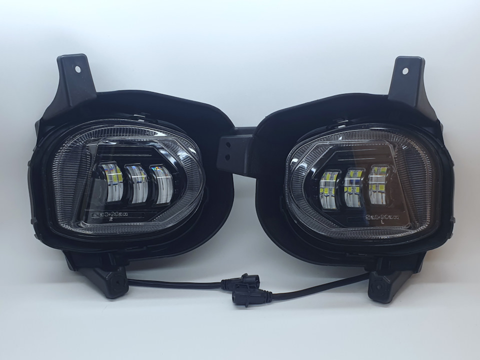 Лед птф хендай солярис 2013. Птф на хендай солярис 2011 лед. Led птф solaris. Диодные противотуманные фары солярис 1 рестайлинг. Led птф solaris 2.