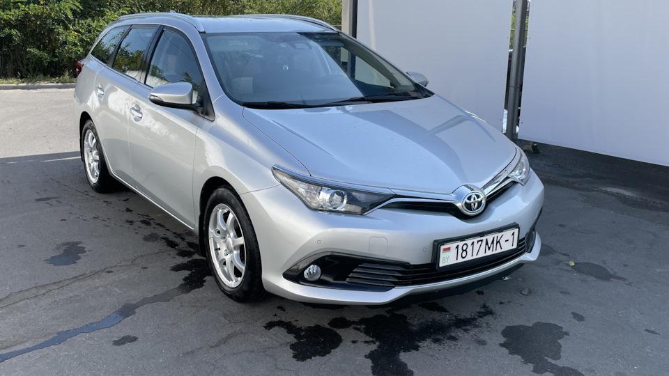 Toyota Auris Лисичка