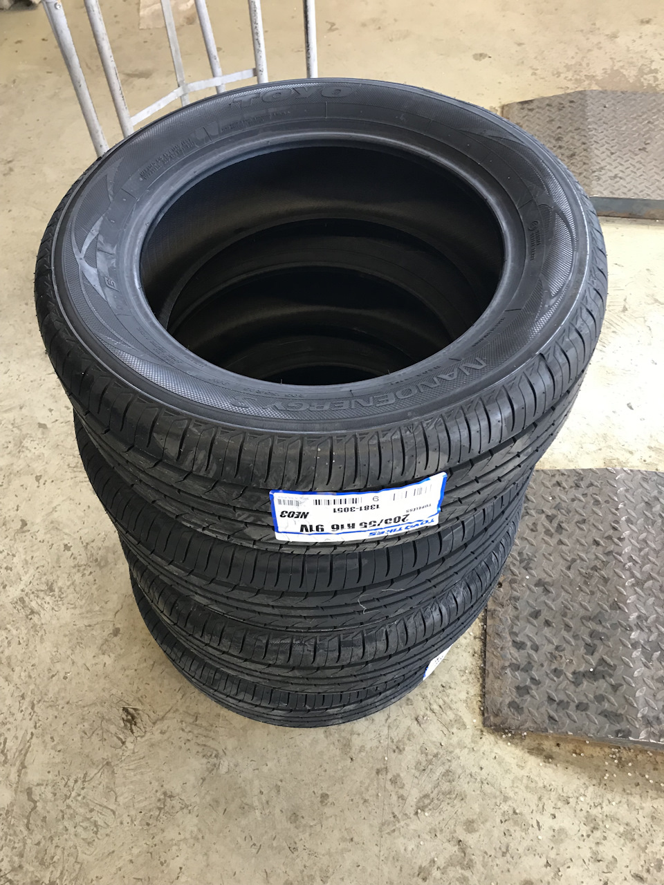 Шины тойо нано. Toyo r16 205/55. 205/55 R16 Тойо летняя. Toyo NANOENERGY 3. 205 55 R16 соул.