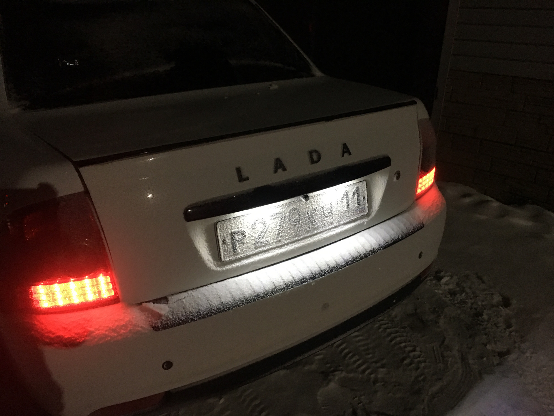 LED лампы H7 4300 в ближний свет, подсветка номеров на диоды — Lada ...