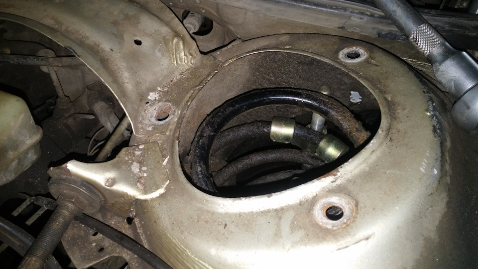 Проставки под передние стойки на Audi 100 (C4) из фанеры. — DRIVE2