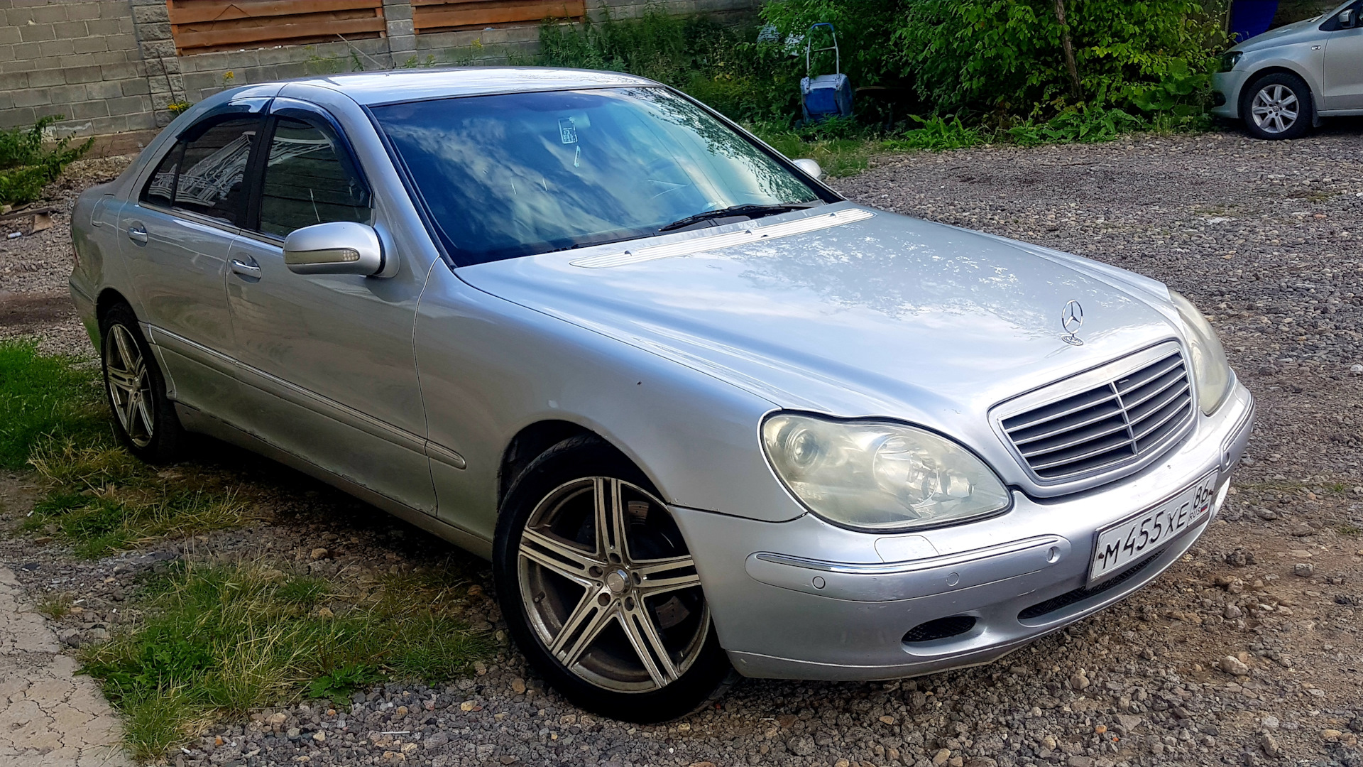 Mercedes-Benz S-Class (W220) 3.2 бензиновый 1999 | Серебристый на DRIVE2