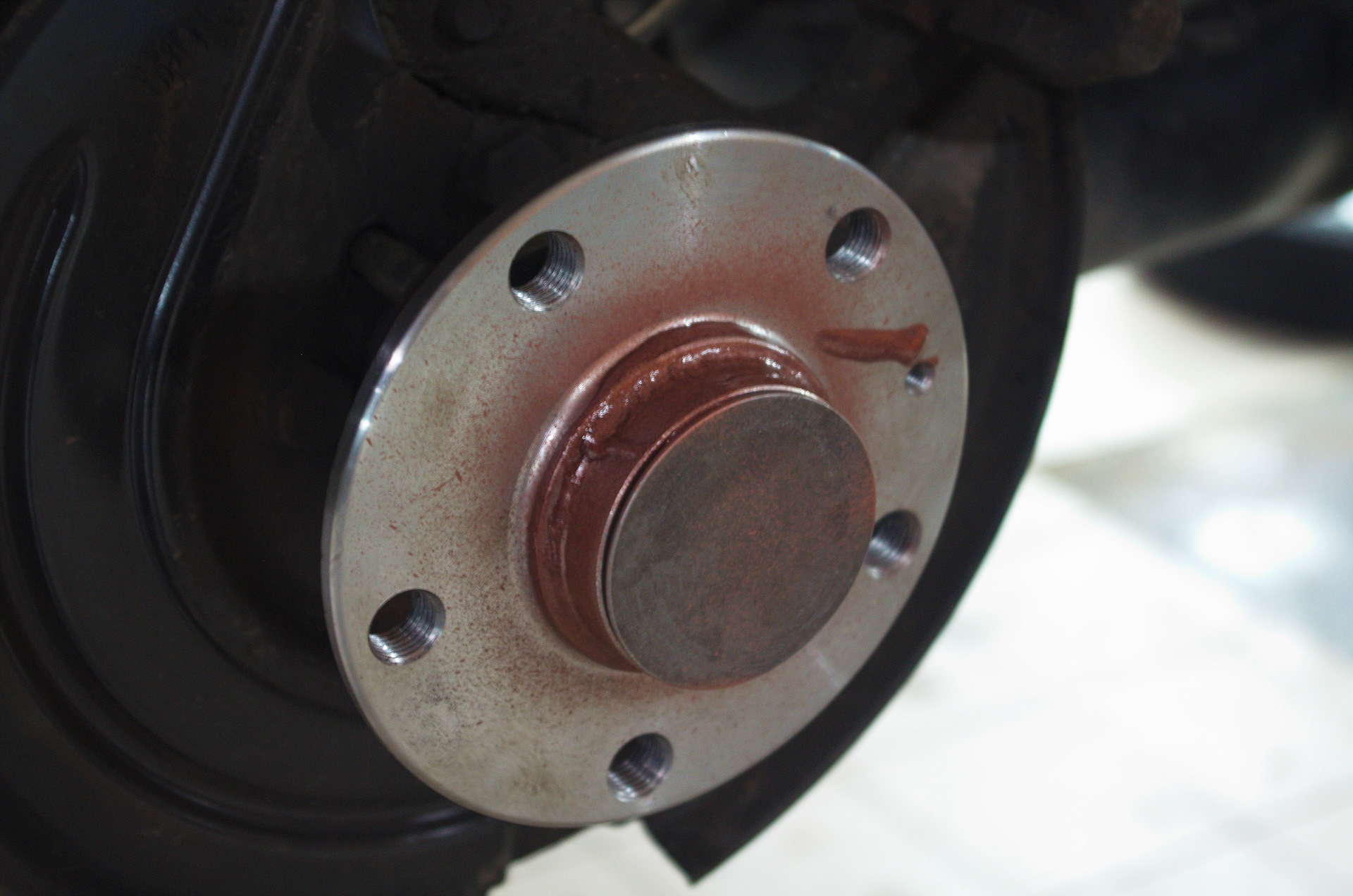 Как правильно менять заднюю ступицу на Skoda Octavia A7 — ACDelco на DRIVE2