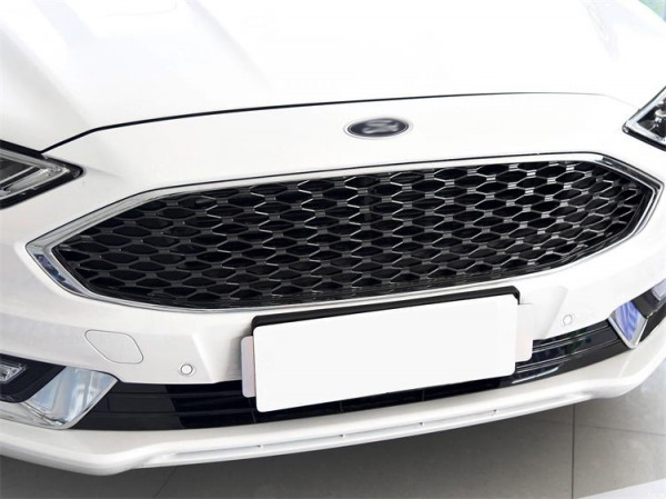 Как снять решетку радиатора форд мондео 4 вопрос про решОтку с сотами - Ford Mondeo V, 2,5 л, 2015 года кузовной ремонт DR