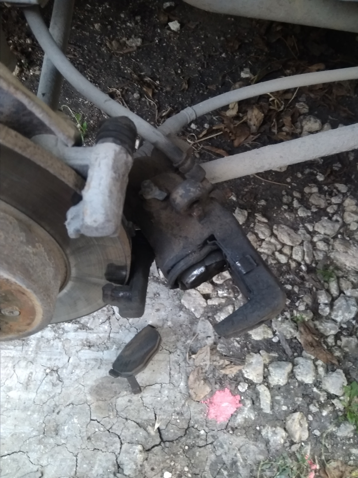 Загорается лампа ручника на приборной панели. — Hyundai Elantra (3G), 1 ...