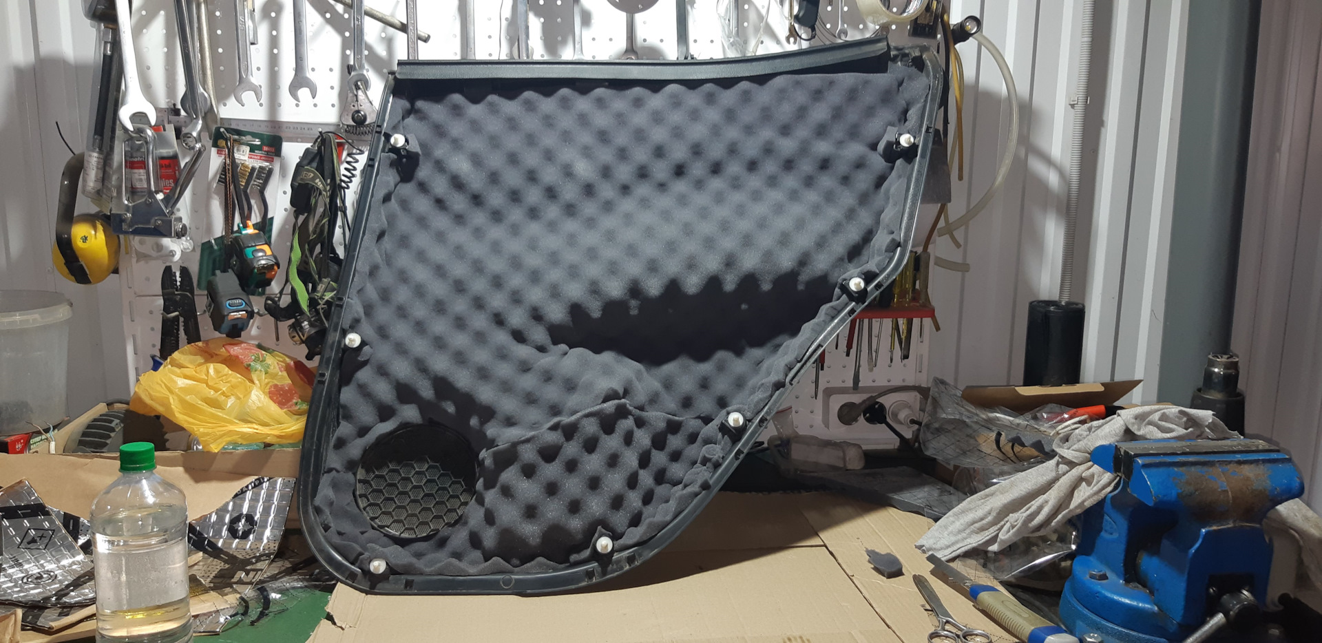 Замена динамиков дверей — Nissan Qashqai (2G), 2 л, 2014 года ...