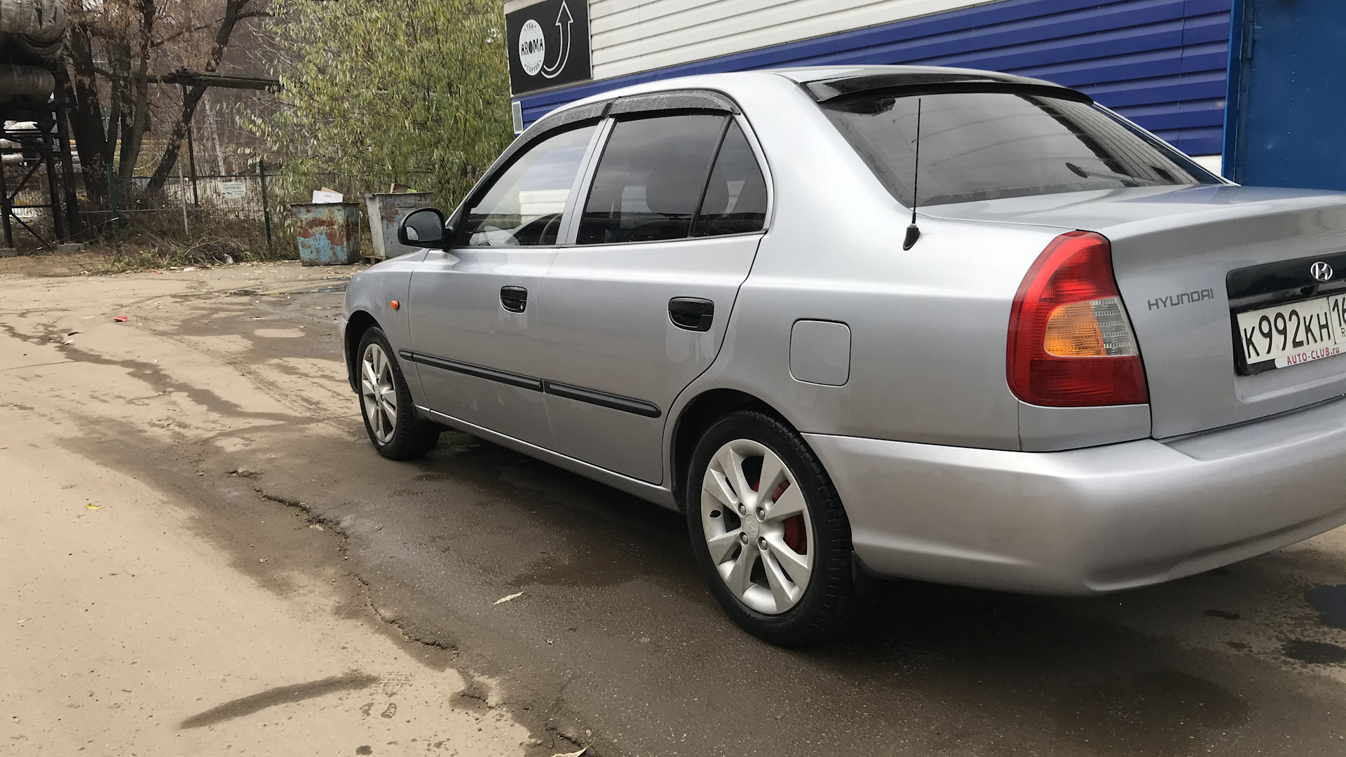 Hyundai Accent (2G) 1.5 бензиновый 2008 | Серый металлик на DRIVE2