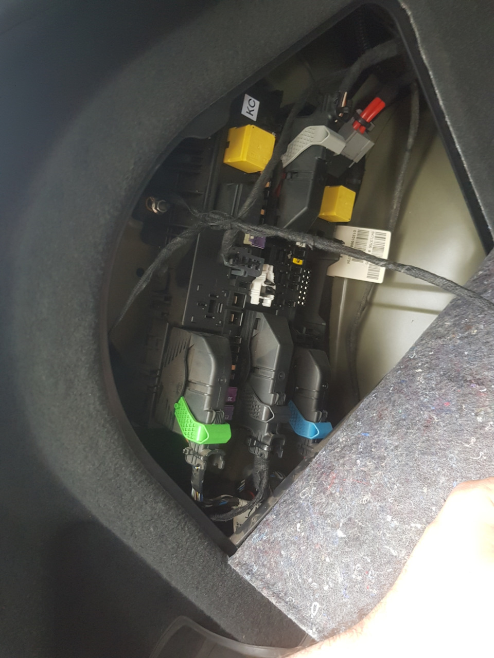 Провода замотал изолентой Ваг — Opel Astra H