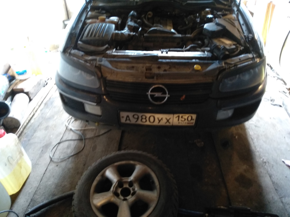 Стойки стабилизатора — Opel Omega B, 2 л, 1999 года | своими руками ...