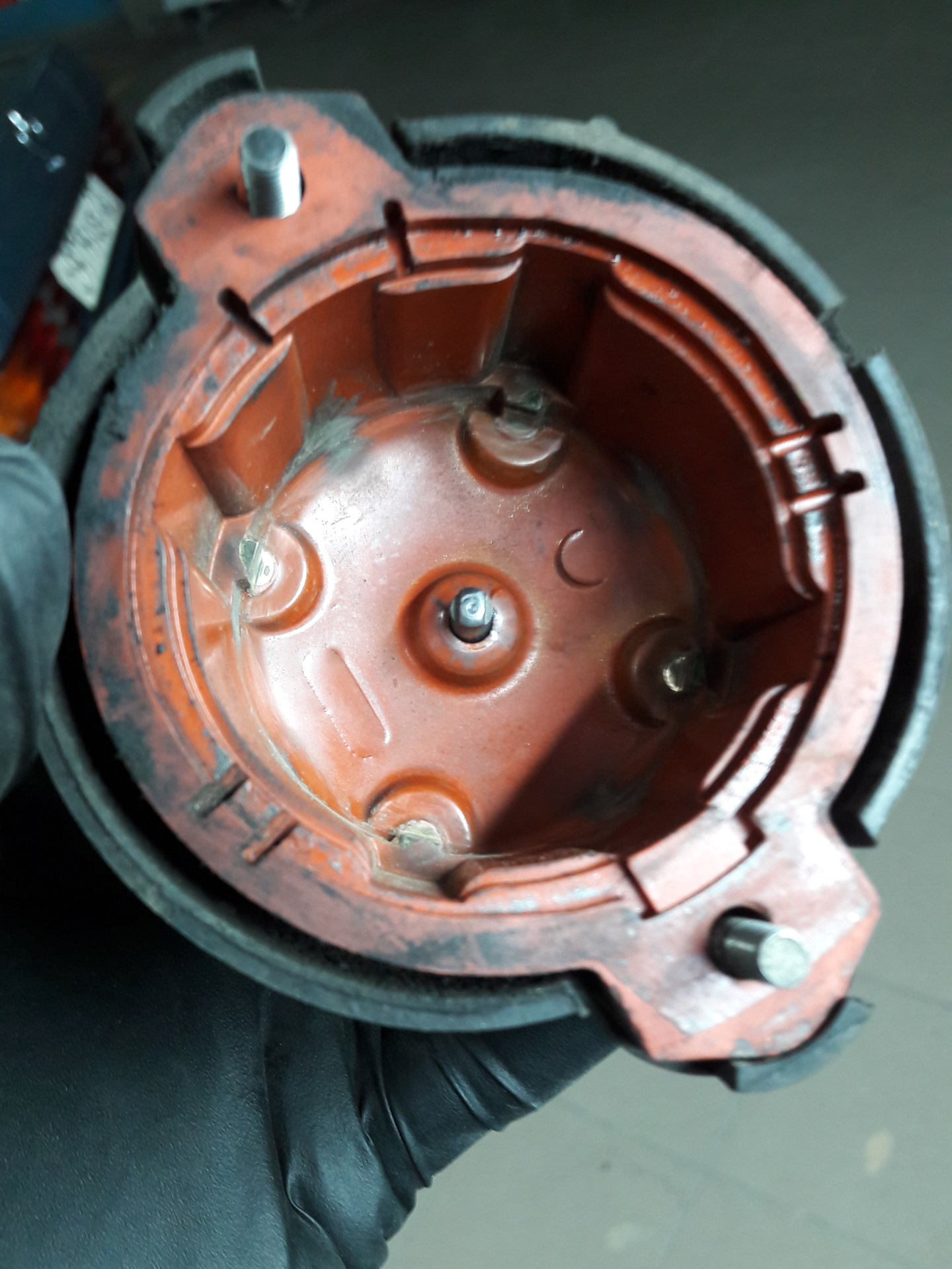 Замена брони проводов. — Mercedes-Benz 190 (W201), 2,3 л, 1991 года ...