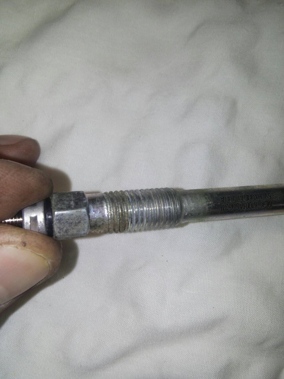 Свеча накала pi-58. Резьба на свечах накала. Штифтовая свеча накаливания на мтз. Резьба на свечах накала. Свечи накала хендай портер 1.