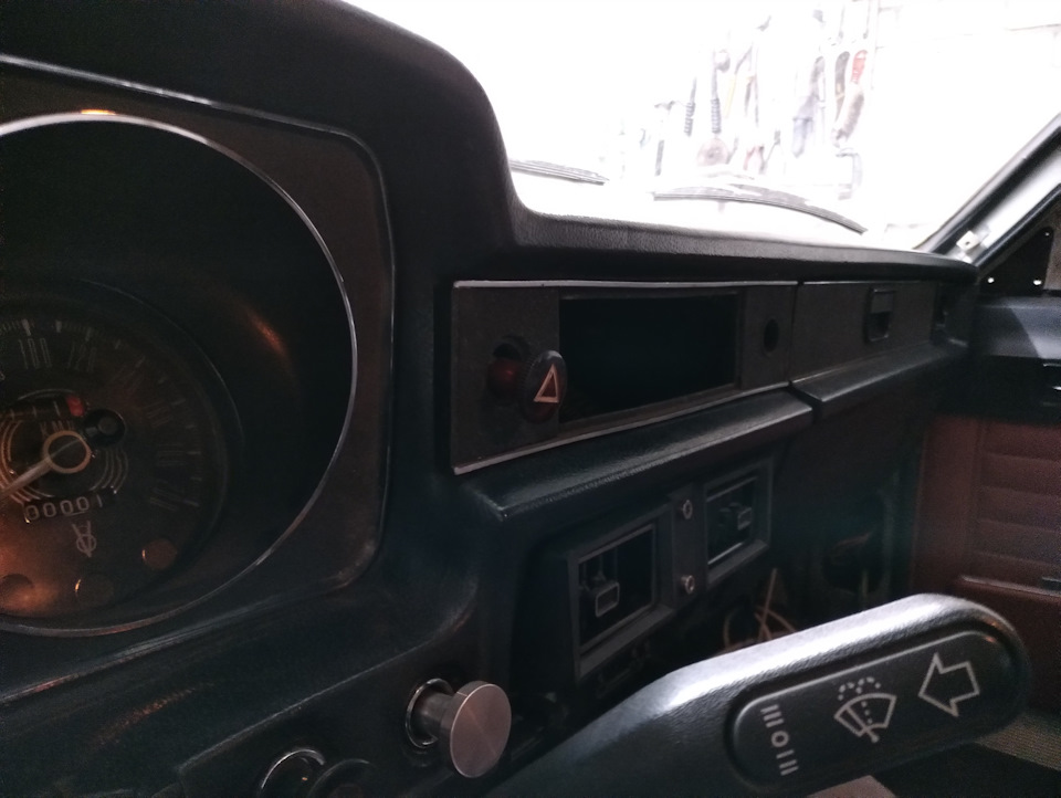 Выключатель аварийки 3102 к проводке 2410 (ВК 422-12 вместо 24.3710 ...