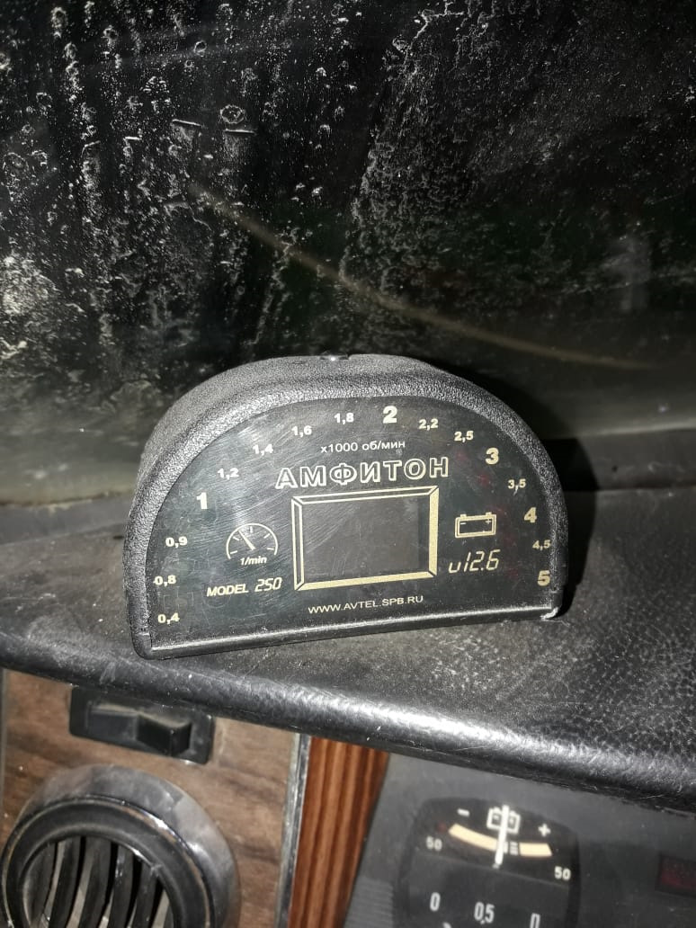 Тахометр. Амфитон 250 — ГАЗ 2402, 2,5 л, 1972 года | своими руками | DRIVE2