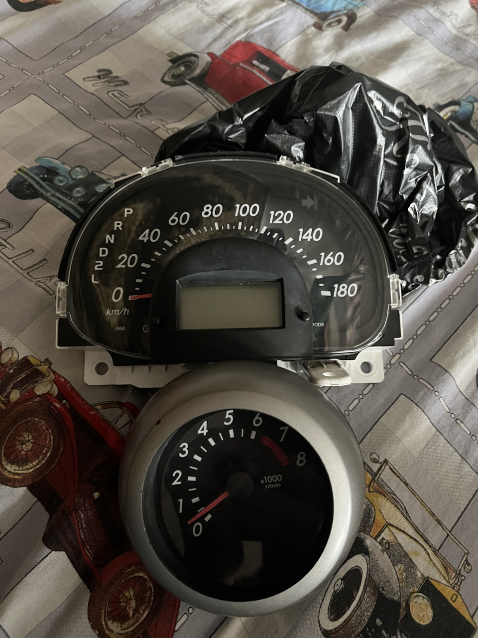 Замена приборной панели и установка тахометра! — Toyota Passo, 1 л ...