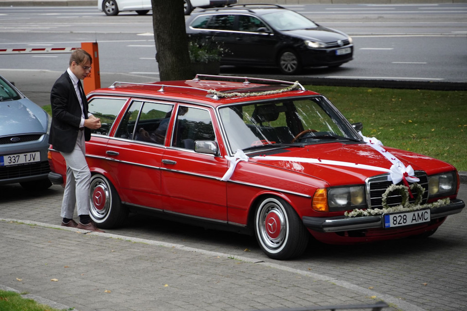 RED ДЕД и свадьба — Mercedes-Benz W123, 2,5 л, 1982 года | просто так ...