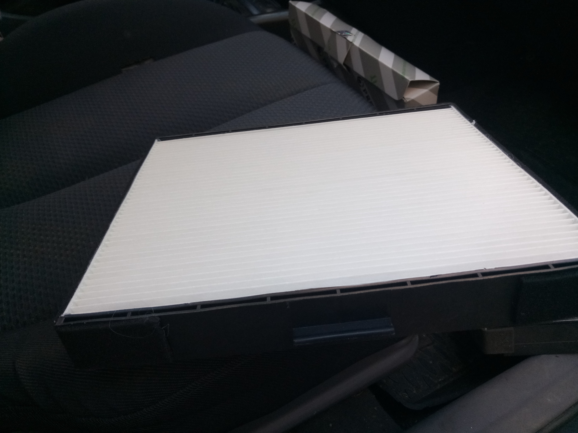 Замена салонного фильтра — Hyundai Elantra (3G), 1,8 л, 2006 года ...