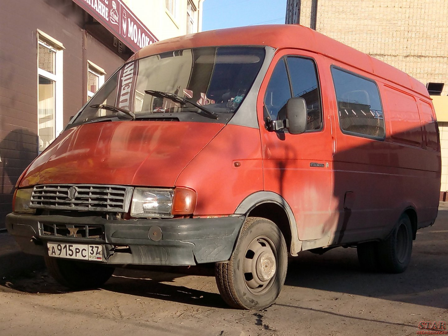 Автомобиль ГАЗ 2705