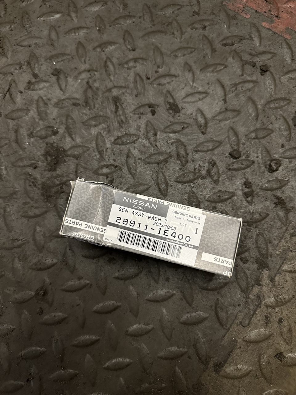 Фото в бортжурнале Infiniti q50. Запчасти на фото: 289111E400, U1214