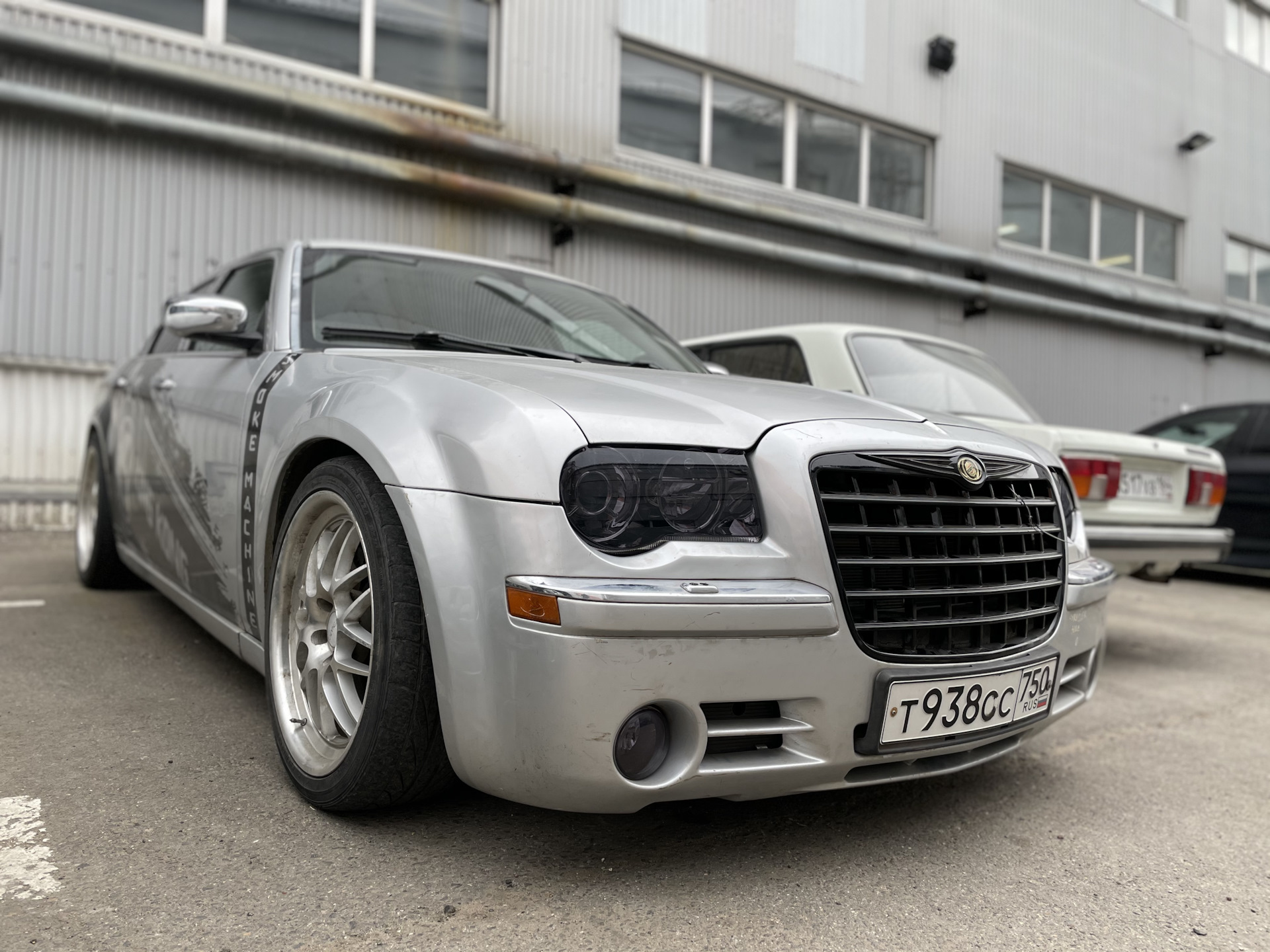 Chrysler 300c камуфляж