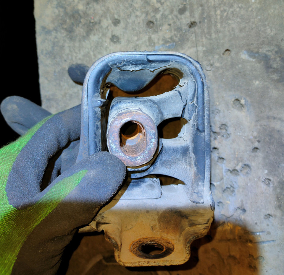 Передняя подушка — Honda Prelude (BA8/BA9/BB1/BB4)