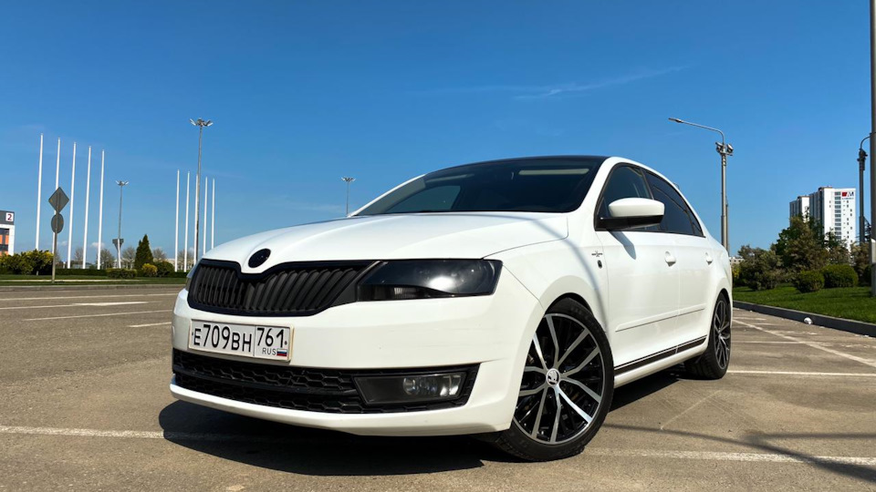 Прошивка шкоды. Skoda Rapid 1 4 TSI. Skoda Rapid 1. Рапид 1.4. Рапид 09-n.