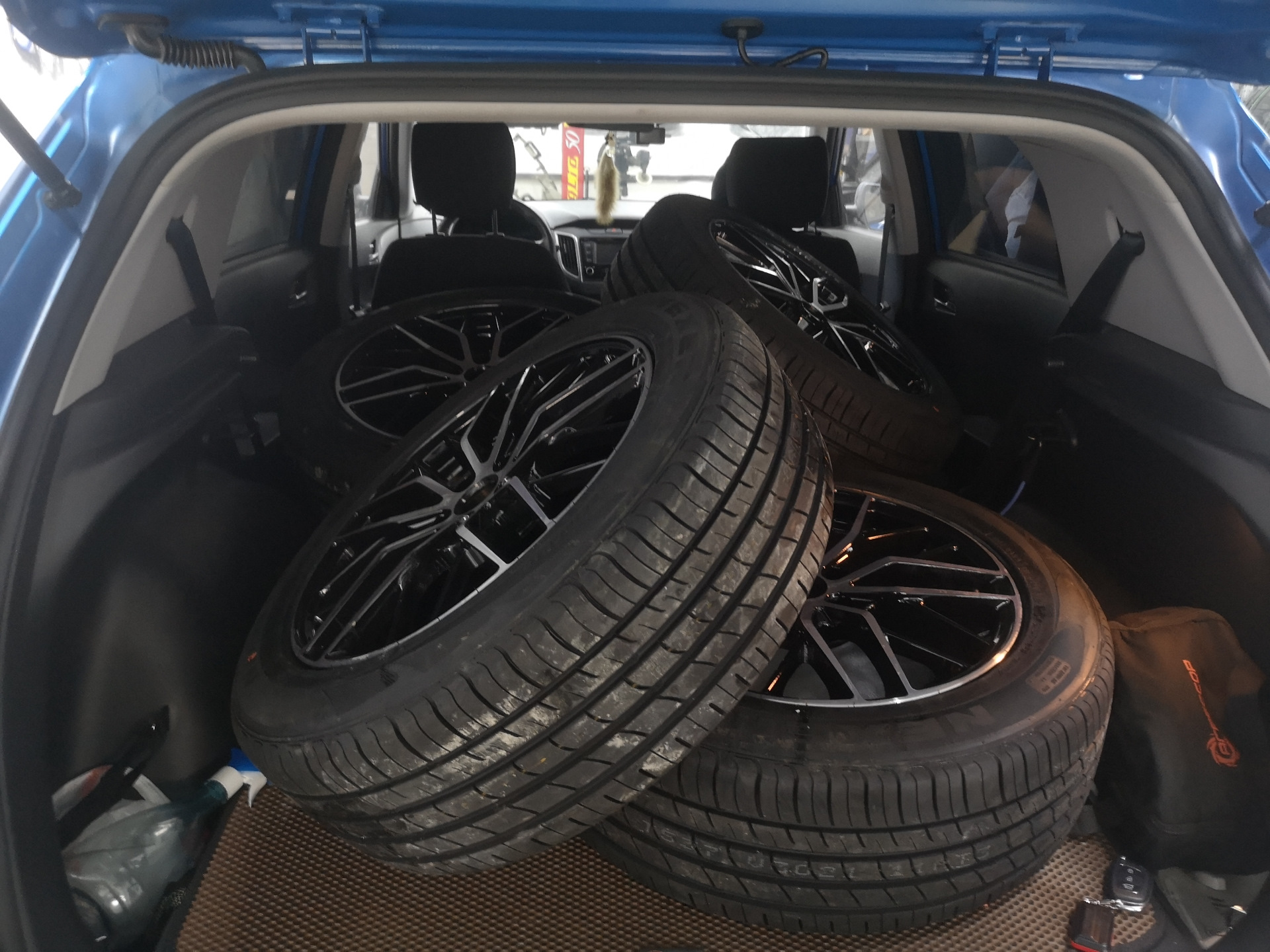 R 18 на Крету! — Hyundai Creta (1G), 1,6 л, 2019 года | шины | DRIVE2