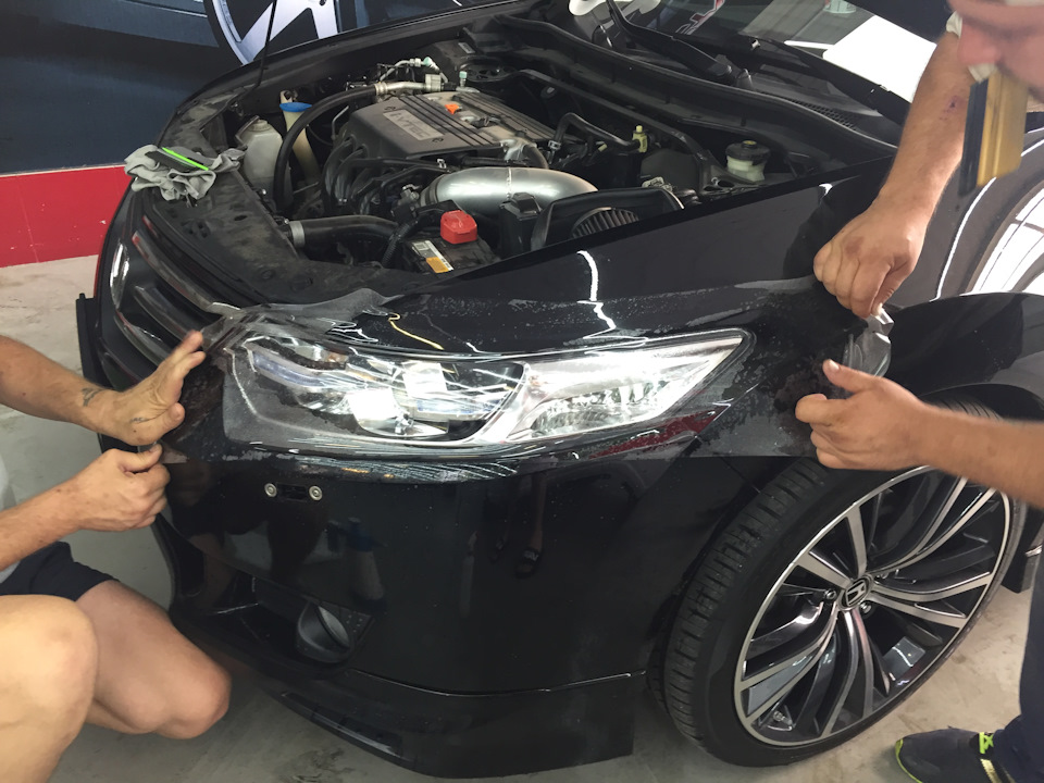 Защита фар и новая наклейка — Honda Accord (8G), 2,4 л, 2010 года ...