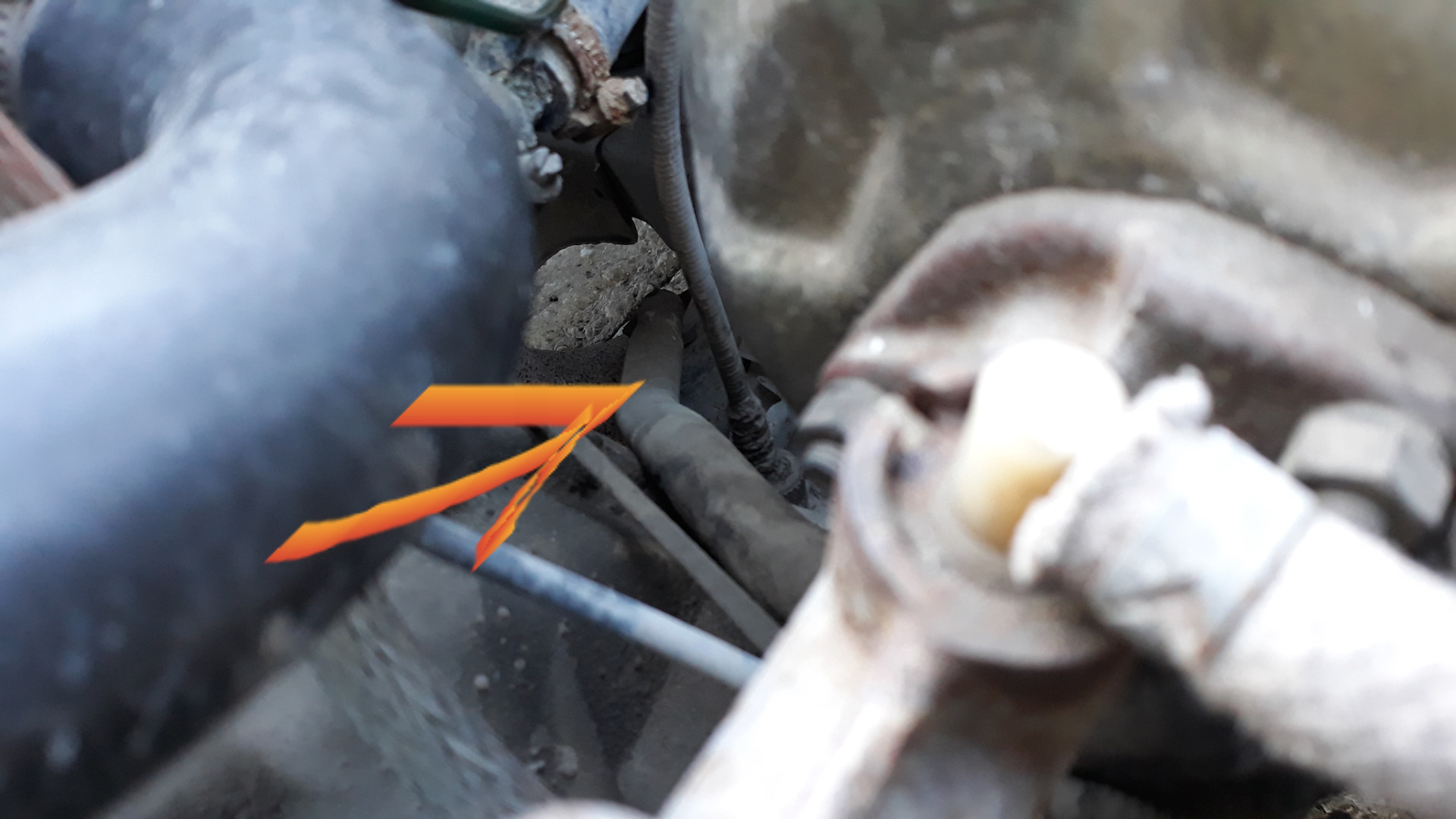 Колбасит на холостых. Плавают обороты дэу нексия 8 клапанов. Почему колбасит двигатель на холостом. Колбасит на холостых. Колбасит на холостых.