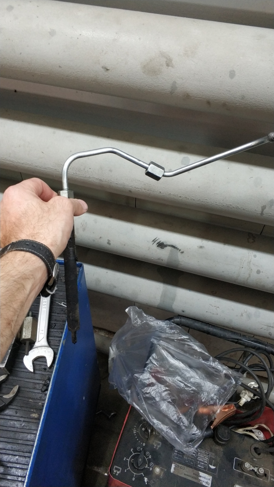 Как достать медное кольцо форсунки из колодца - 87 фото