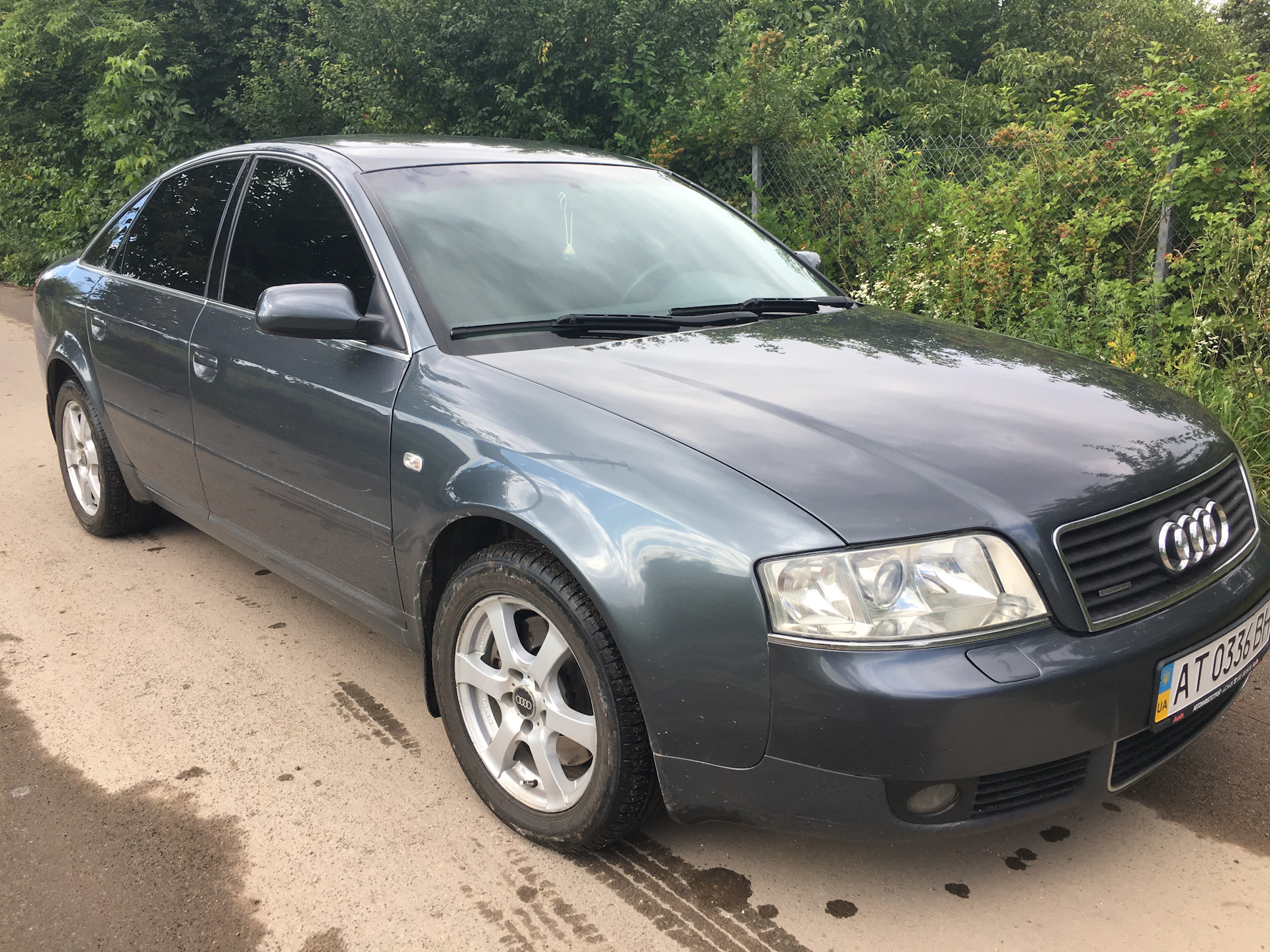 Цвет 2002 года. Ауди а6 2002 года. Audi a6 2002 год. Аудюха а6. Машины которые продаются 2002 года Ауди а 6.