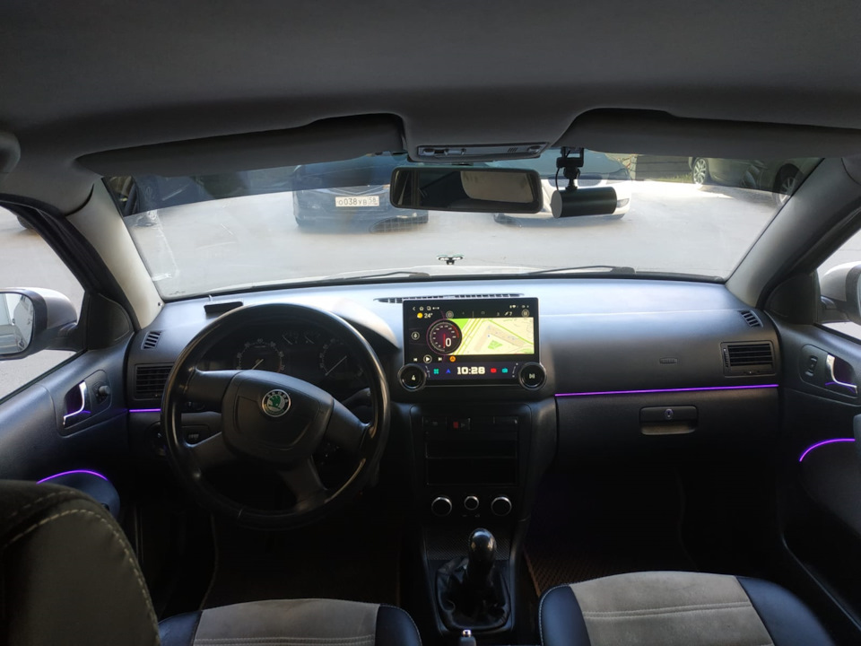 Магнитола 12 дюймов в Skoda Octavia Tour — Skoda Octavia A4 Mk1, 1,6 л ...
