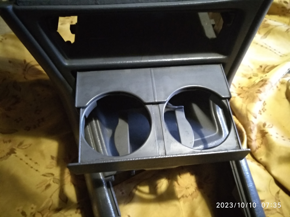 Подстаканники с консолью Камри на Toyota Camry (XV10). Б/у | 5 000 ₽ в ...