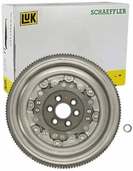 Замена двухмассового маховика — Volkswagen Passat B6, 2 л, 2007 года ...