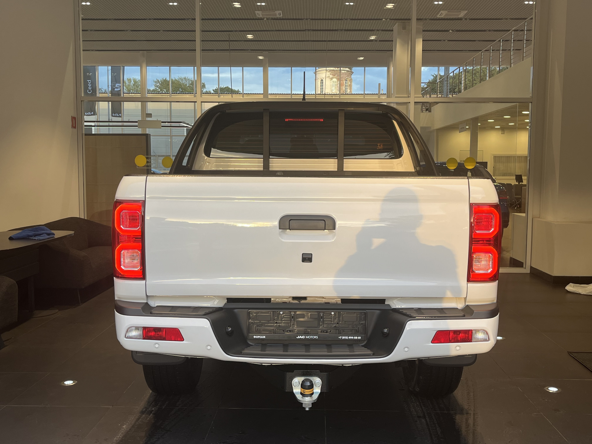 Jac t8 pro кунг. JAC t8 Pro прицепное. JAC t8 Pro белый. JAC t9 крышка багажника. JAC t9 2024 White